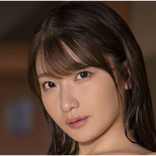 鷲尾めい の顔写真